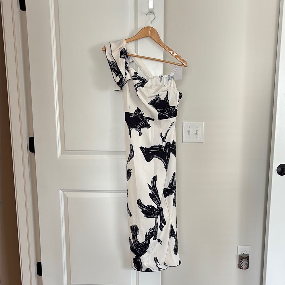 Stylish Asymmetrical Black and White Dress